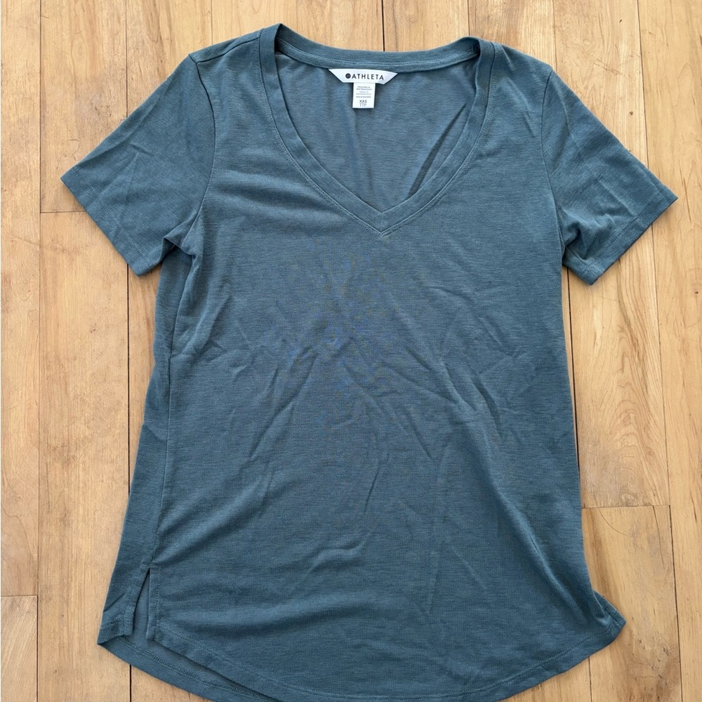 Athleta Teal Slate Blue V-Neck Short Sleeve Tee